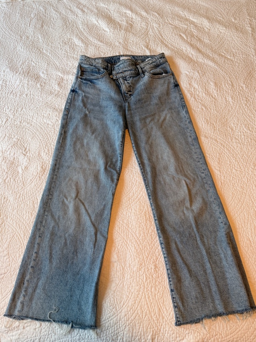 Good American Light Wash Wide Leg Jeans